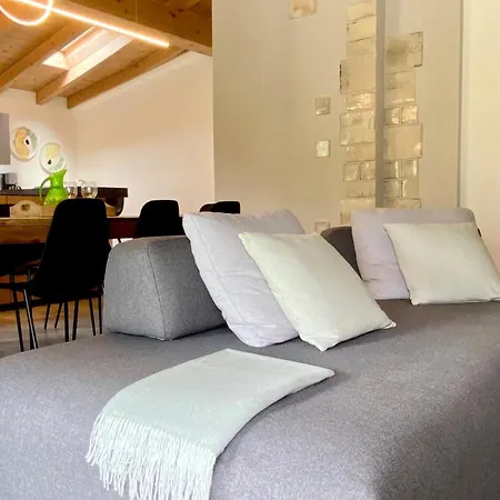 Larius - Yourlakecomohome Vila *