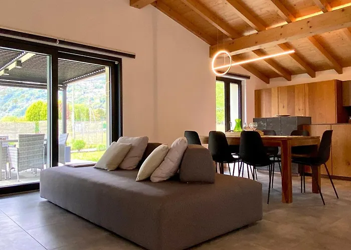 Villa Larius Gravedona