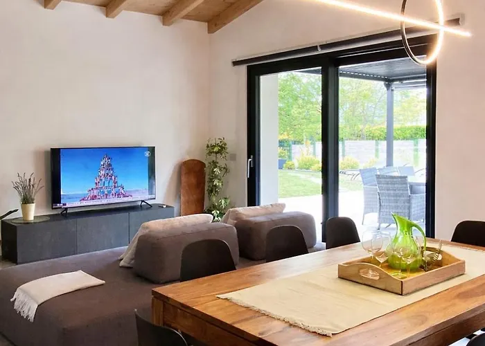 Larius Villa Gravedona