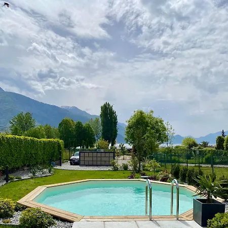 Larius Villa