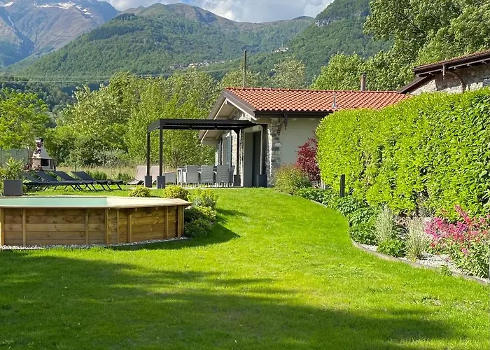 Vila Larius *